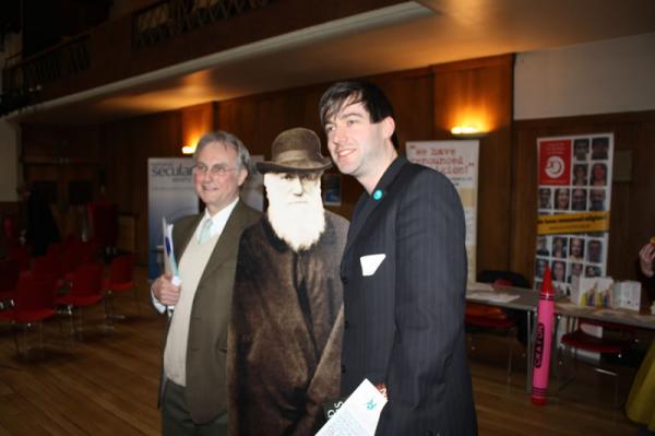 Rich poses with Darwin.