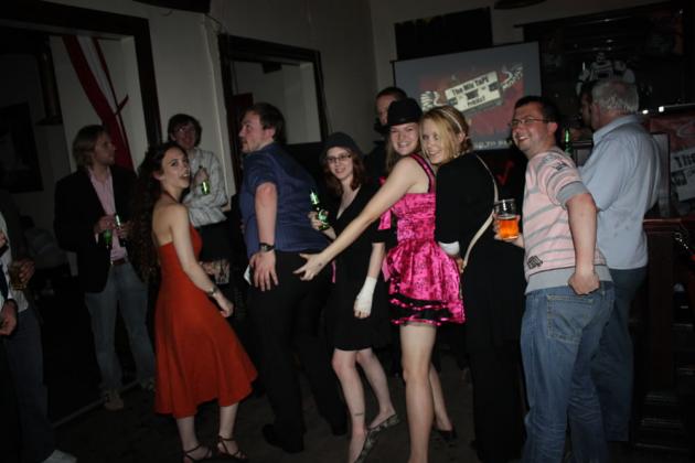 Everyone grabbing Oli's ass.