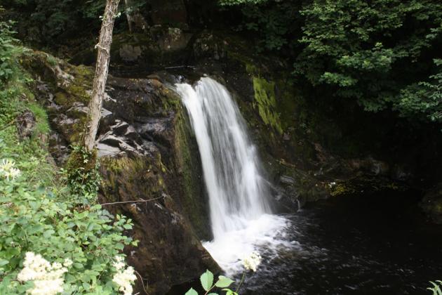 Waterfall at different exposures.