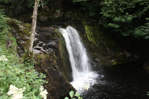 Waterfall at different exposures.