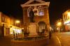 Statue in Tamworth.